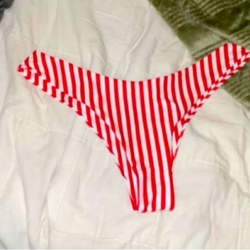 Bikini bottoms